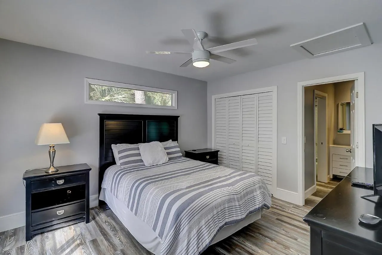 Luxury Updated 6 Bedroom Home Private Pool Near Ocean Bikes & Beach Gear Included Hilton Head Island United States