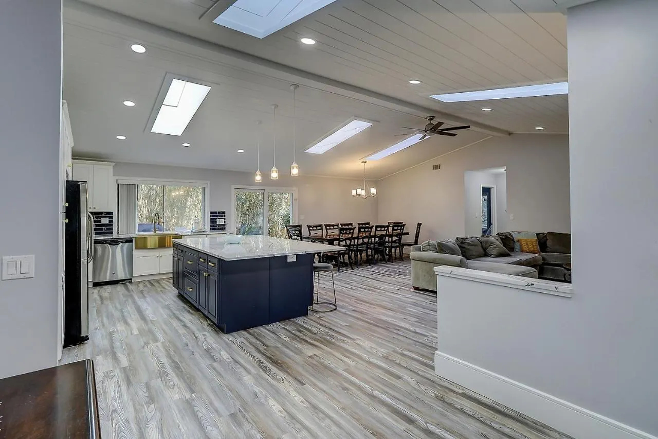Luxury Updated 6 Bedroom Home Private Pool Near Ocean Bikes & Beach Gear Included Hilton Head Island